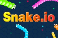 PLay Snake.io now!